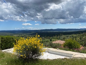 Villa / Proprit  vendre Cotignac (83570) : Proprit au calme avec vue unique