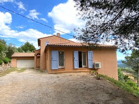 Villa / Proprit  vendre Cotignac (83570) : Proprit au calme avec vue unique