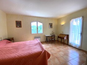 Villa / Proprit  vendre Cotignac (83570) : Proprit au calme avec vue unique