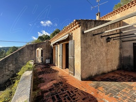 Villa / Proprit  vendre Montfort sur Argens (83570) : Villa avec une trs belle vue, sans aucune nuisance ! 