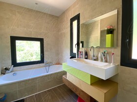 Villa / Proprit  vendre Cotignac (83570) : Villa moderne, vue splendide
