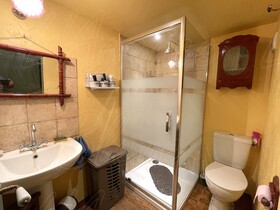 Maison de village  vendre Fox-Amphoux (83670) : Maison de Matre en partie rnove avec appartement indpendant et annexes