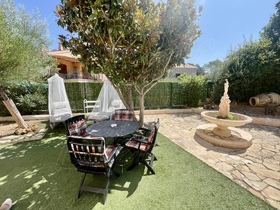 Villa / Propri�t� � vendre Carc�s (83570) : Maison enti�rement r�nov�e � pied du village, dans un quartier calme