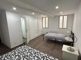 Maison de village  vendre Cotignac (83570) : Maison de village entirement rnove au centre du village