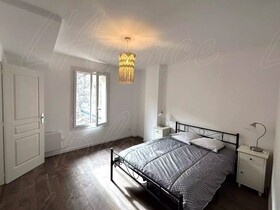 Maison de village  vendre Cotignac (83570) : Maison de village entirement rnove au centre du village