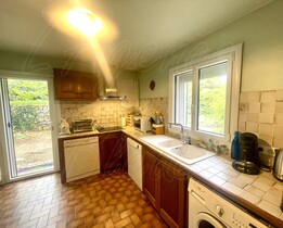 Villa / Proprit  vendre Cotignac (83570) : Maison au calme, avec une trs belle vue sur Notre Dame de Grce de Cotignac.