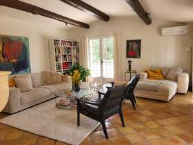 Villa / Propri�t� � vendre Salernes (83690) : Villa r�nov�e, au calme � 2 pas du village de Salernes