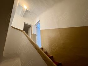 Maison de village  vendre Montfort sur Argens (83570) : Maison de village avec garage situe au centre du village