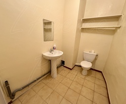 Maison de village  vendre Montfort sur Argens (83570) : Maison de village avec garage situe au centre du village