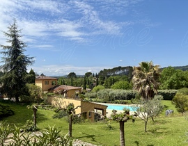 Villa / Propri�t� � vendre Cotignac (83570) : Spacieuse et lumineuse villa dans un quartier tr�s r�sidentiel