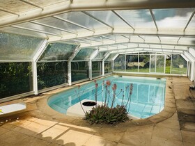 Villa / Proprit  vendre Carcs (83570) : Proprit sur plus de 3,6 Ha, avec plusieurs btis, vue splendide et calme absolu.