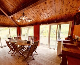 Villa / Proprit  vendre Carcs (83570) : Proprit sur plus de 3,6 Ha, avec plusieurs btis, vue splendide et calme absolu.