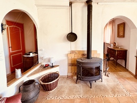 Villa / Proprit  vendre Carcs (83570) : Proprit sur plus de 3,6 Ha, avec plusieurs btis, vue splendide et calme absolu.