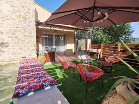 Maison de village � vendre Montfort sur Argens (83570) : Maison de village tr�s r�cente, avec jardin et piscine, en plein centre !