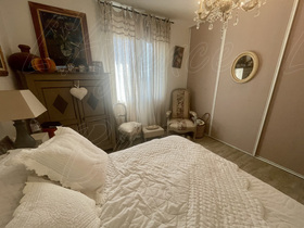 Villa / Proprit  vendre Cotignac (83570) : Maison rcente en position dominante,  pied du village.