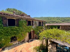 Propri�t� � vendre  : Propri�t� exceptionnelle proche de Saint Tropez