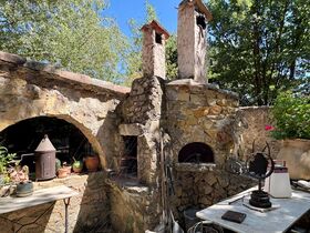 Proprit  vendre Cotignac (83570) : Unique sur Cotignac, idal pour investisseur