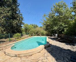 Proprit  vendre Cotignac (83570) : Unique sur Cotignac, idal pour investisseur