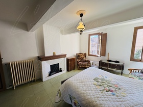 Maison de village � vendre Cotignac (83570) : Maison de village avec balcon centre village