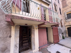 Maison de village � vendre Cotignac (83570) : Maison de village avec balcon centre village