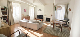 Maison de village � vendre Cotignac (83570) : Maison tr�s lumineuse situ�e au centre du village, enti�rement r�nov�e, avec garage.