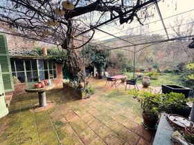 Maison de village � vendre Correns (83570) : Superbe maison de Ma�tre enti�rement r�nov�e, situ�e dans le 1er village bio de France.